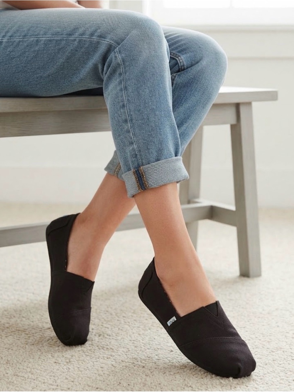 ❤️ TOMS Alpargata canvas slip-on flats with a striped inner lining